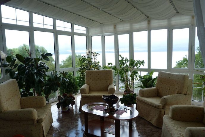 Imagen de los interiores del Hotel Pensión El Carloto. Foto 18