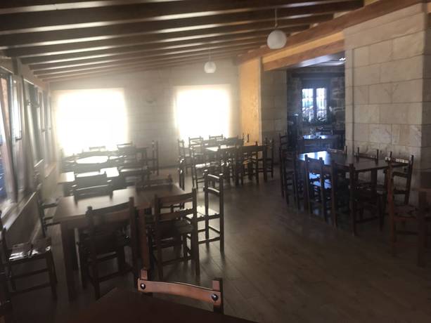 Imagen del bar/restaurante del Hotel Pensión El Carloto. Foto 7