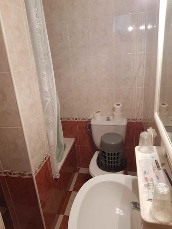 Imagen de la habitación del Hotel Pensi&oacute;n El Duque. Foto 3