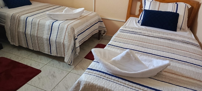Imagen de la habitación del Hotel Pensi&oacute;n Galicia. Foto 15