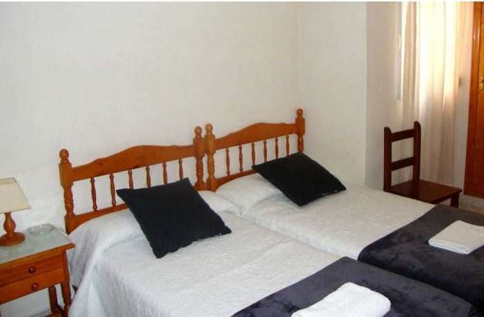 Imagen de la habitación del Hotel Pensi&oacute;n Jaen. Foto 12