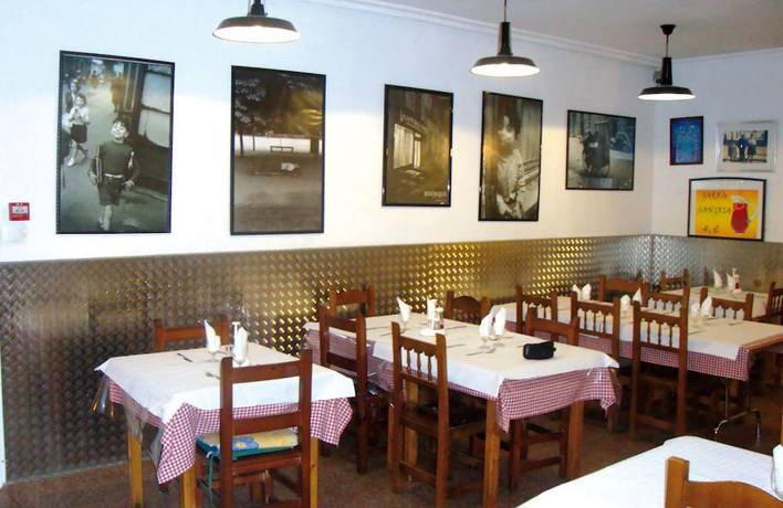 Imagen del bar/restaurante del Hotel Pensi&oacute;n Jaen. Foto 8