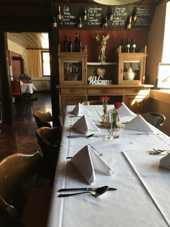 Imagen del bar/restaurante del Hotel Pensi&oacute;n Landgasthof L&ouml;wen Sulz. Foto 6