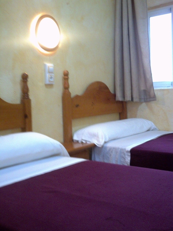 Imagen de la habitación del Hotel Pensión Lisdos. Foto 5