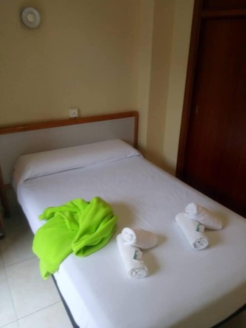 Imagen de la habitación del Hotel Pensi&oacute;n Los Fronterizos. Foto 7