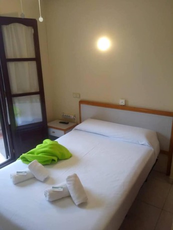 Imagen de la habitación del Hotel Pensi&oacute;n Los Fronterizos. Foto 10