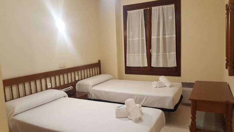 Imagen de la habitación del Hotel Pensi&oacute;n Los Fronterizos. Foto 12