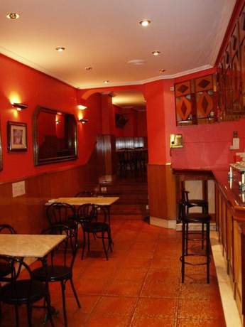 Imagen del bar/restaurante del Hotel Pensi&oacute;n Los Fronterizos. Foto 5