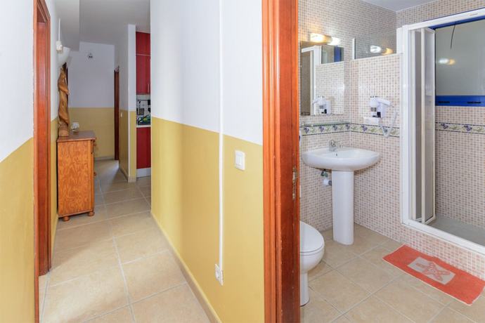 Imagen de la habitación del Hotel Pensión MAGEC. Foto 18