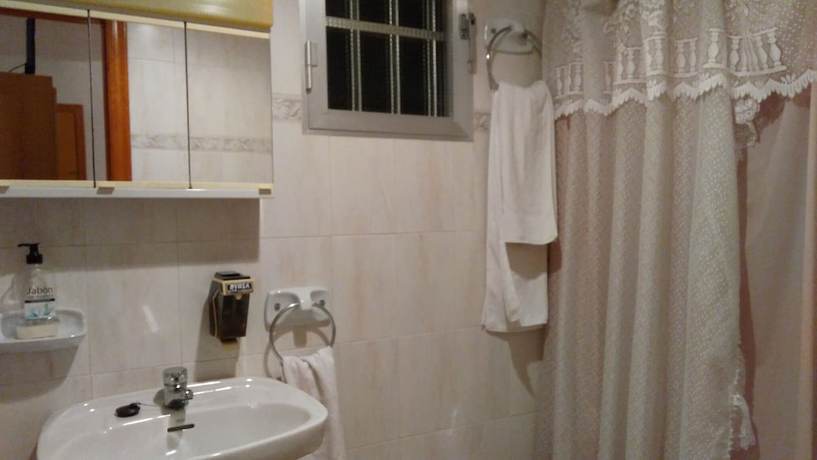Imagen de la habitación del Hotel Pensión Mari Loli. Foto 1