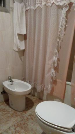 Imagen de la habitación del Hotel Pensi&oacute;n Mari Loli. Foto 5