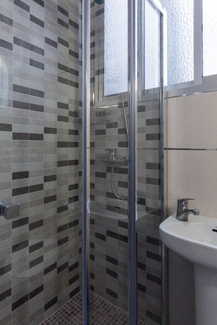 Imagen de la habitación del Hotel Pensi&oacute;n Mesones. Foto 19