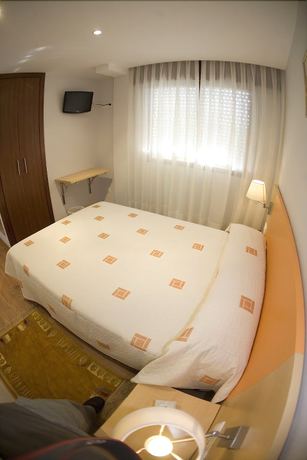 Imagen de la habitación del Hotel Pensi&oacute;n O Cruceiro da Ulla. Foto 9