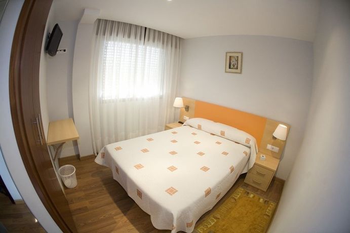 Imagen de la habitación del Hotel Pensi&oacute;n O Cruceiro da Ulla. Foto 13