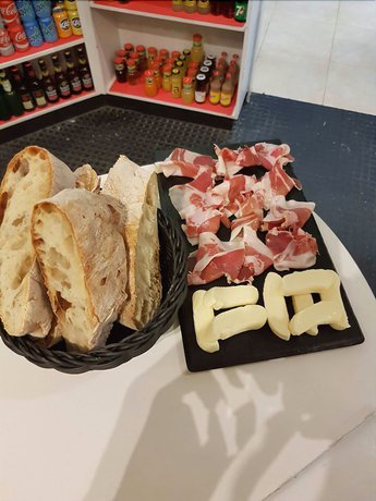 Imagen del bar/restaurante del Hotel Pensión Pepucho. Foto 2