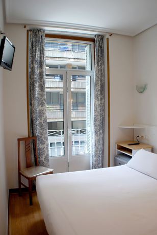 Imagen de la habitación del Hotel Pensión Régil. Foto 15