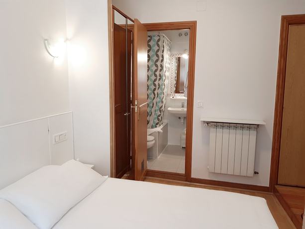 Imagen de la habitación del Hotel Pensión Régil. Foto 16