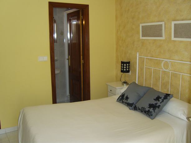 Imagen de la habitación del Hotel Pensión Residencia Tambre. Foto 12