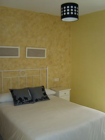 Imagen de la habitación del Hotel Pensión Residencia Tambre. Foto 20