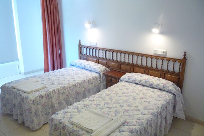 Imagen de la habitación del Hotel Pensión Rey. Foto 13