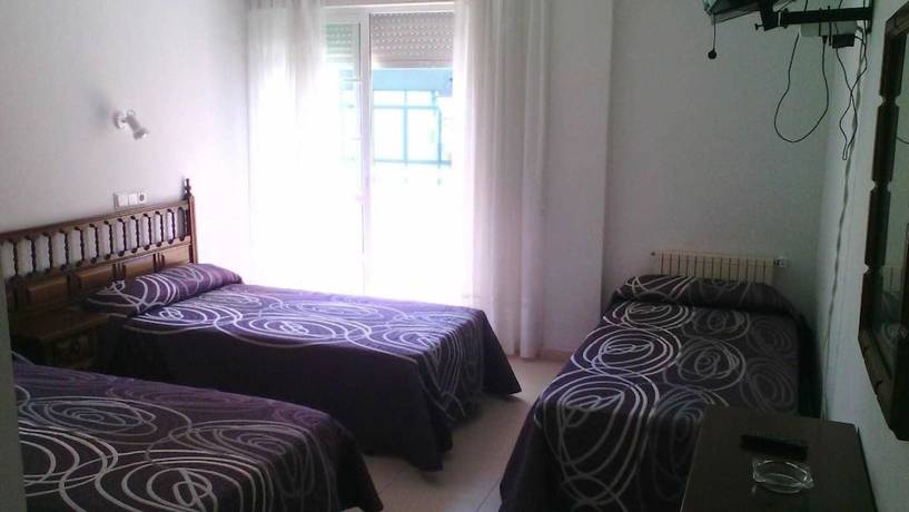 Imagen de la habitación del Hotel Pensión Rey. Foto 16