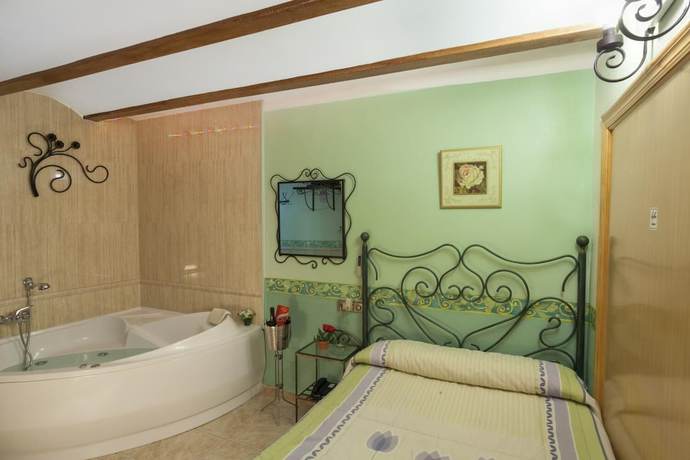 Imagen de la habitación del Hotel Pensi&oacute;n San Jos&eacute;. Foto 14