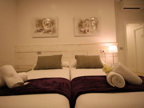 Imagen de la habitación del Hotel Pensión San Martin. Foto 8