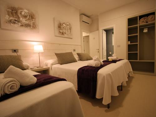 Imagen de la habitación del Hotel Pensión San Martin. Foto 10