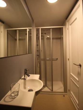 Imagen de la habitación del Hotel Pensión San Martin. Foto 12