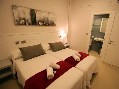 Imagen de la habitación del Hotel Pensión San Martin. Foto 14