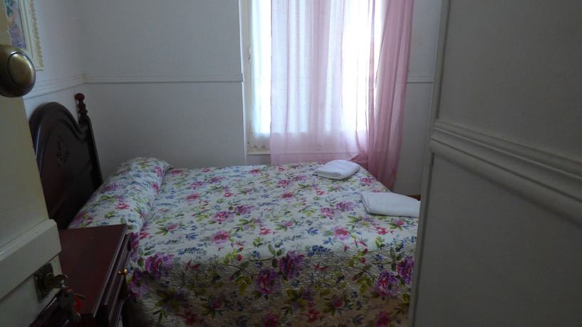 Imagen de la habitación del Hotel Pensi&oacute;n Santa Mar&iacute;a. Foto 4