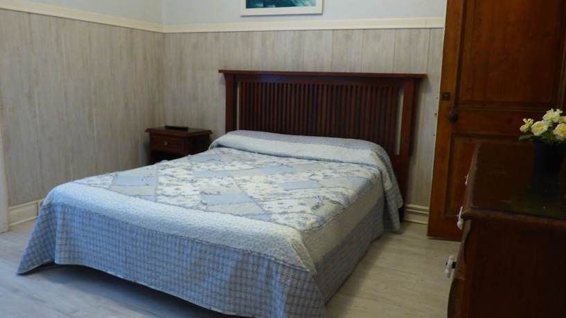 Imagen de la habitación del Hotel Pensi&oacute;n Santa Mar&iacute;a. Foto 9