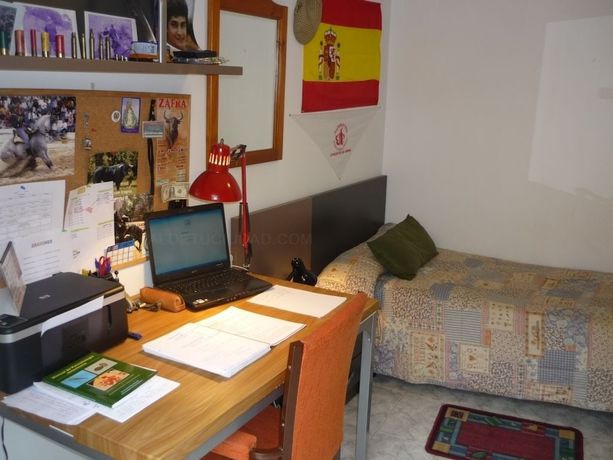 Imagen de la habitación del Hotel Pensi&oacute;n Zurbar&aacute;n. Foto 8