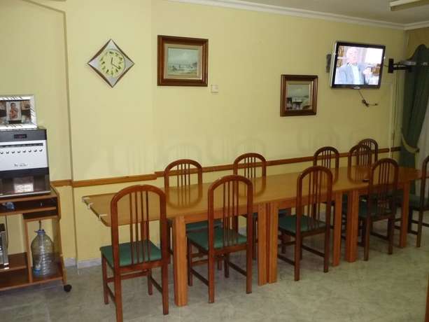 Imagen del bar/restaurante del Hotel Pensi&oacute;n Zurbar&aacute;n. Foto 2