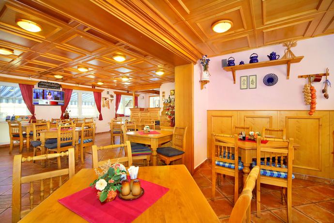 Imagen del bar/restaurante del Hotel Pension Alba. Foto 5