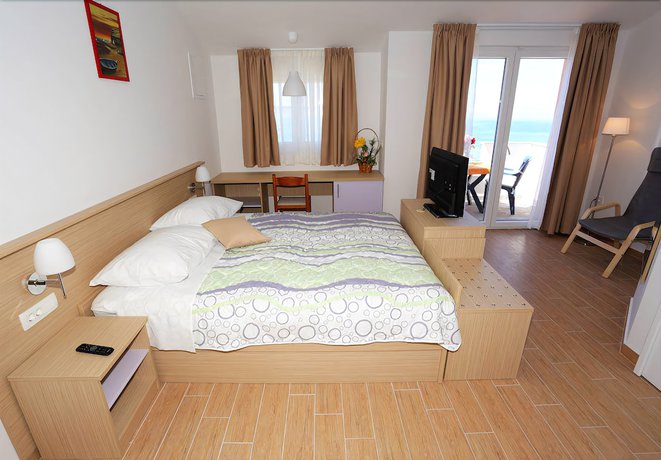 Imagen de la habitación del Hotel Pension Augustino. Foto 11