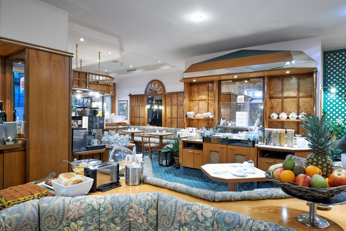 Imagen del bar/restaurante del Hotel Pension Baronesse. Foto 3