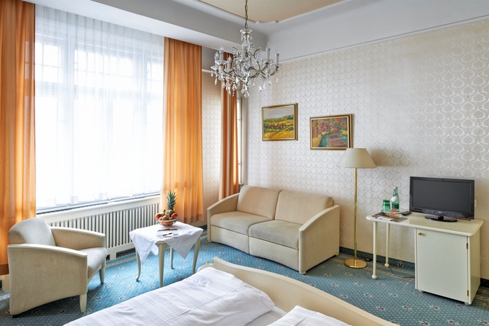 Imagen de la habitación del Hotel Pension Baronesse. Foto 13