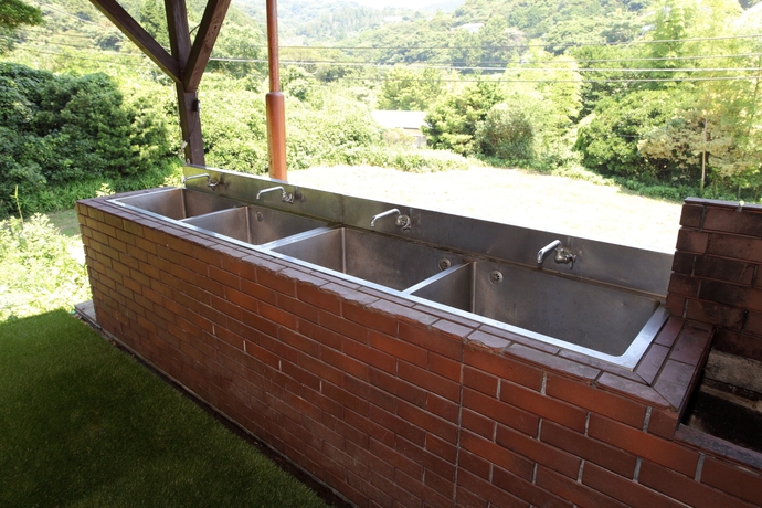 Imagen de los exteriores del Hotel Pension Bigfisher Club. Foto 12