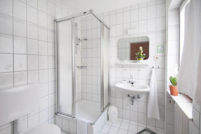 Imagen de la habitación del Hotel Pension Burk. Foto 12