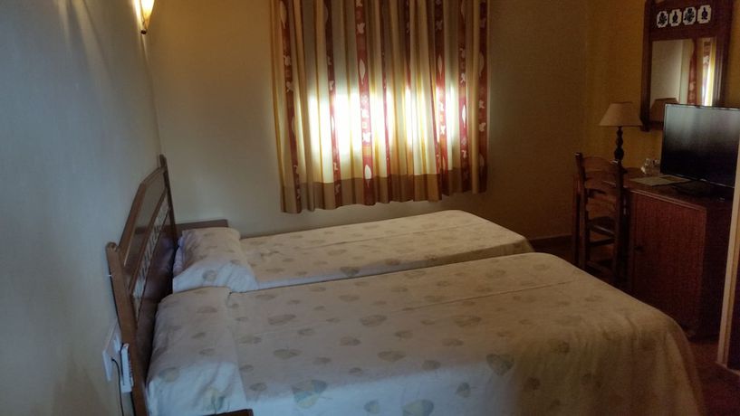 Imagen de la habitación del Hotel Pension Calatrava. Foto 6
