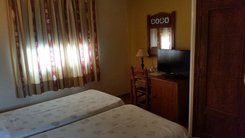 Imagen de la habitación del Hotel Pension Calatrava. Foto 10
