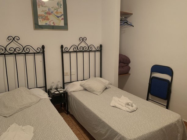 Imagen de la habitación del Hotel Pension Casa Blanca. Foto 2