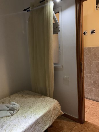 Imagen de la habitación del Hotel Pension Casa Blanca. Foto 10