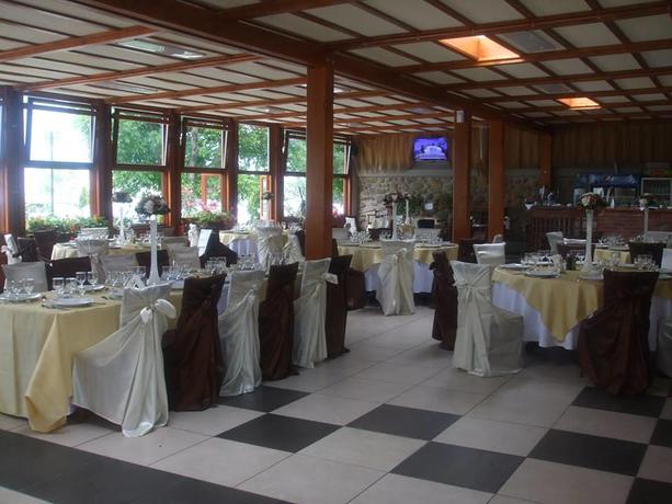 Imagen del bar/restaurante del Hotel Pension Casa Danielescu. Foto 2