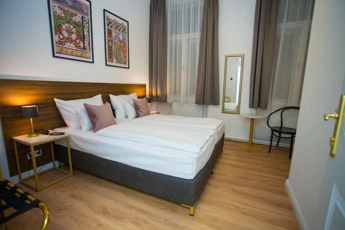 Imagen de la habitación del Hotel Pension Central - Self Check-in. Foto 14