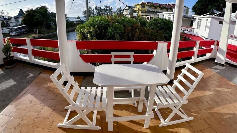 Imagen del bar/restaurante del Hotel Pension Ciel d\'Et&eacute;. Foto 4