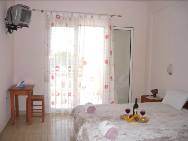 Imagen de la habitación del Hotel Pension Delfini. Foto 12