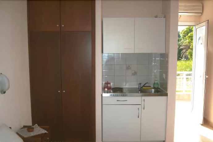 Imagen de la habitación del Hotel Pension Delfini. Foto 18