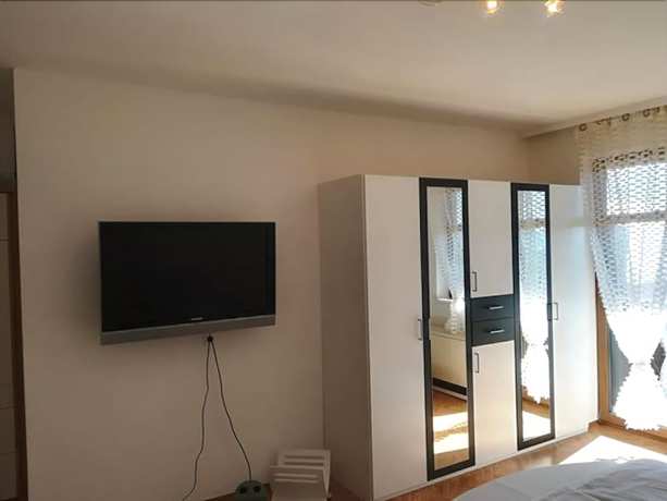 Imagen de la habitación del Hotel Pension Dimitrova. Foto 14